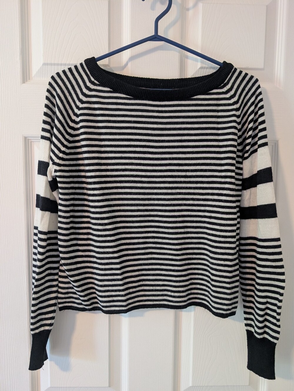 American Eagle Outfitters Black and White Stripe Crewneck Sweater